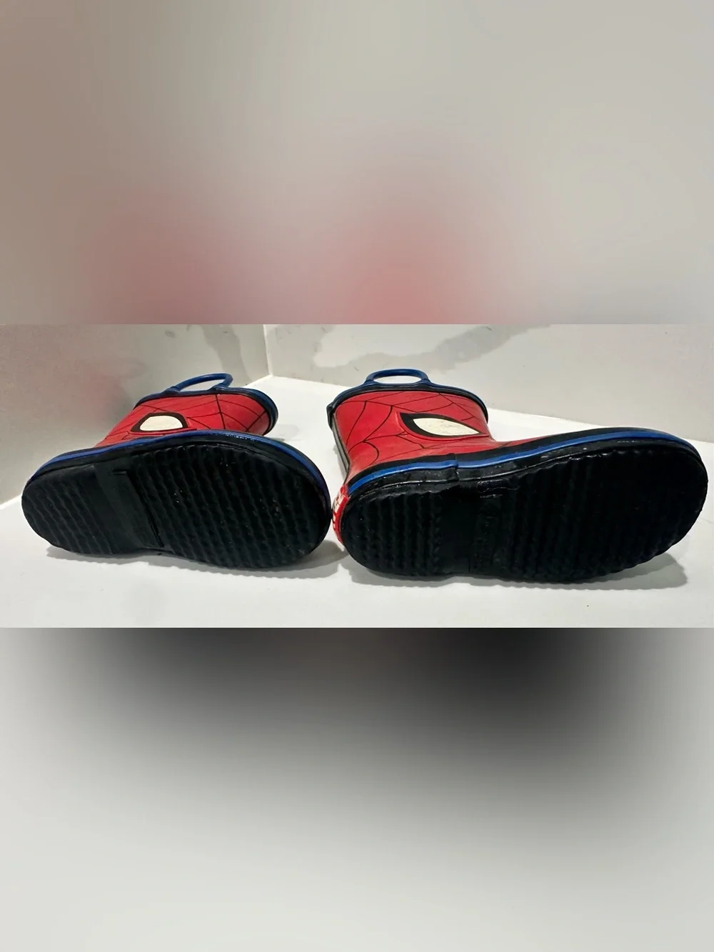 Marvel Spider-Man Rain Boots Pull On Kids Size 5/6  Waterproof